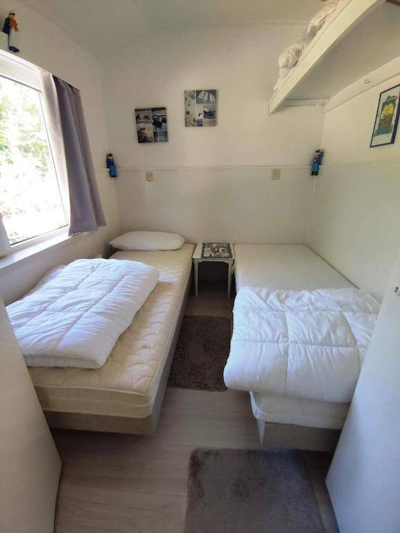 Vakantiehuis Hollum Ameland Dichtbij Strand En Met Ruime Tuin - Ameland39 Nl Buitenkant foto