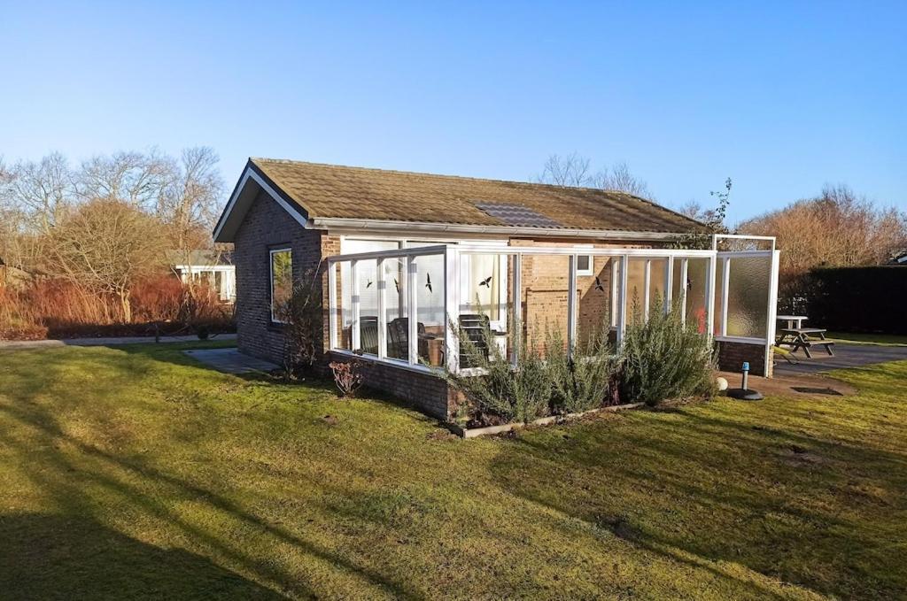 Vakantiehuis Hollum Ameland Dichtbij Strand En Met Ruime Tuin - Ameland39 Nl Buitenkant foto